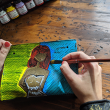 Load image into Gallery viewer, Jen painting on bag

